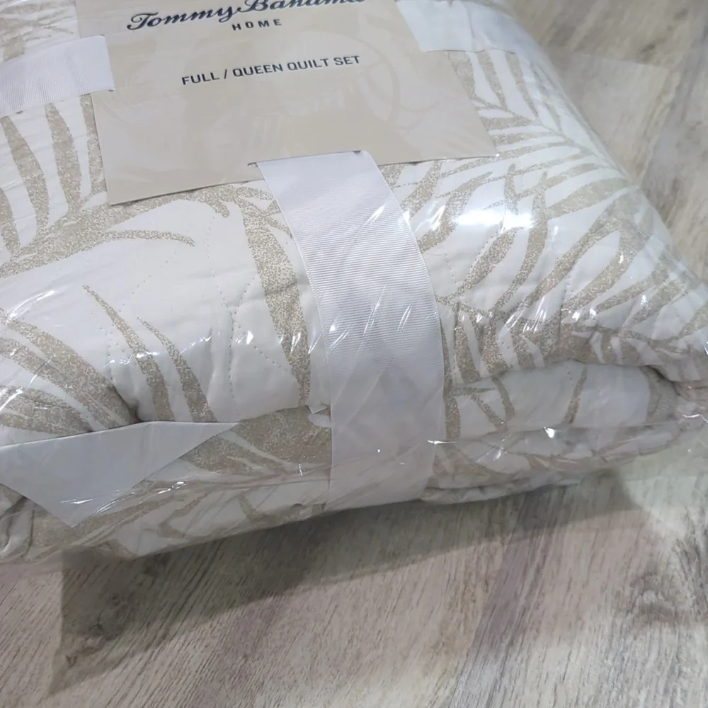 Tommy Bahama - Queen Quilt Set, Reversible Cotton Bedding with Matching Shams,